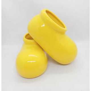 SAPATO DO MIKEY EM CERAMICA KIT COM 1 PAR PARA FESTA TEMA MIKEY em Oferta na Shopee