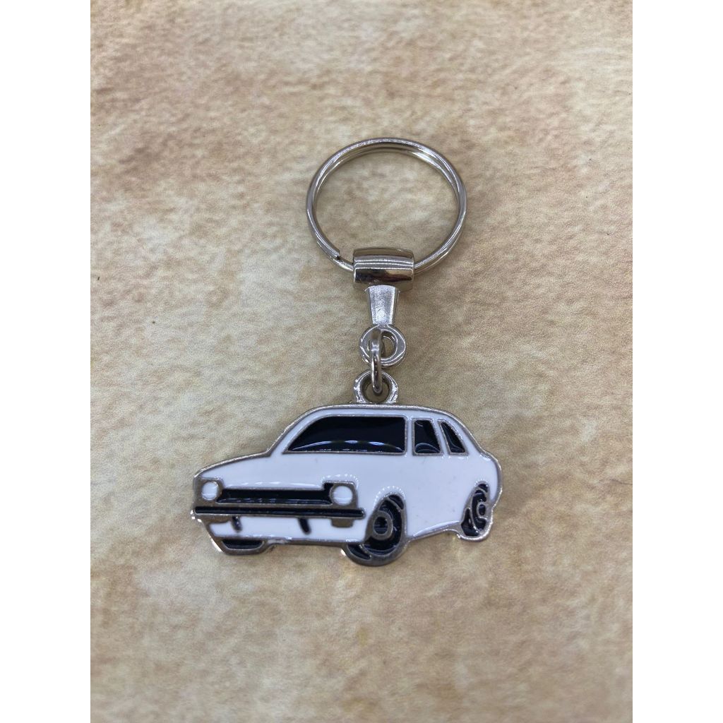 Chaveiro Chevette em metal Branco em Oferta na Shopee