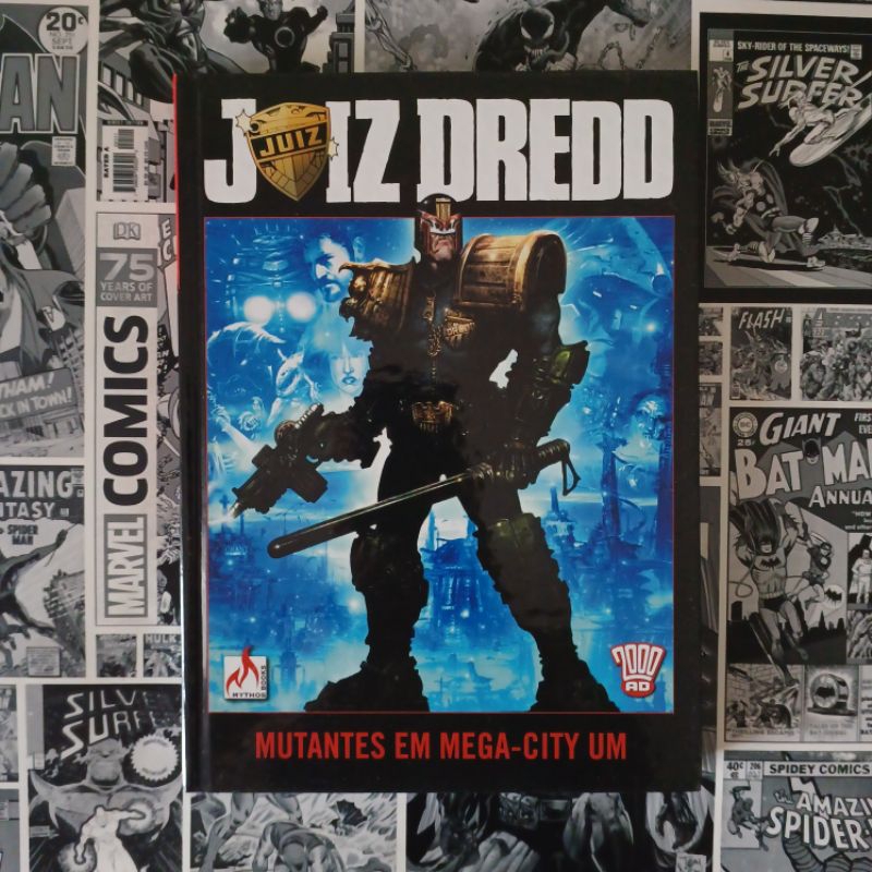 HQ - Juiz Dredd - Mutantes Em Mega-City Um - QUADRINHOS - MYTHOS EDITORA - 2000 AD BOOKS