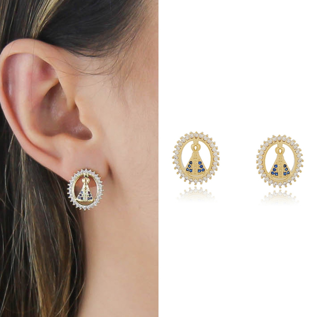 Brinco Nossa Senhora Aparecida Manto Azul com Pedras de Zircônias Semi Joias Banhado Ouro 18k