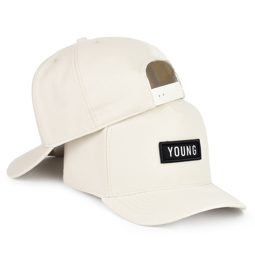 Boné Fechado Off White Urbano Young Aba Curva em Oferta na Shopee