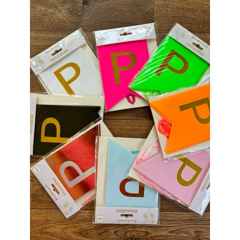 Bandeirola Faixa Parabéns escrito Dourado 2 metros - Diversas cores - Lindas