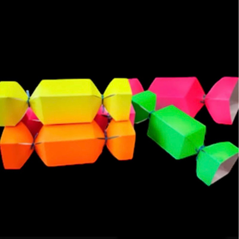 kit 40 CAIXA BALA LEMBRANCINHA FESTA NEON MISTA// em Oferta na Shopee