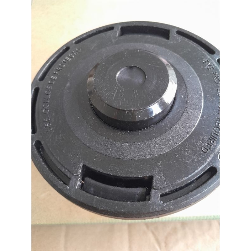 Carretel De Nylon Para Roçadeira Makita Rbc411u 412 414