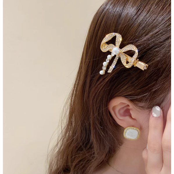 Bico de Pato Para Cabelo com Strass de Metal Dourado/Prateado/6cm