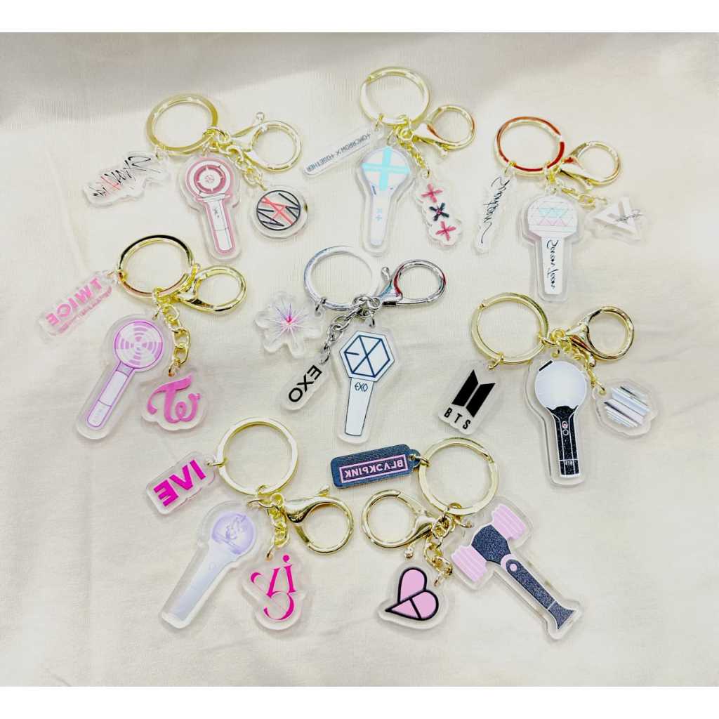 Chaveiro Lightstick Kpop Acrílico Diversos Grupos BLACKPINK, TWICE, Stray Kids, BTS ，TXT(Tomorrow X Together), Seveteen em Oferta na Shopee