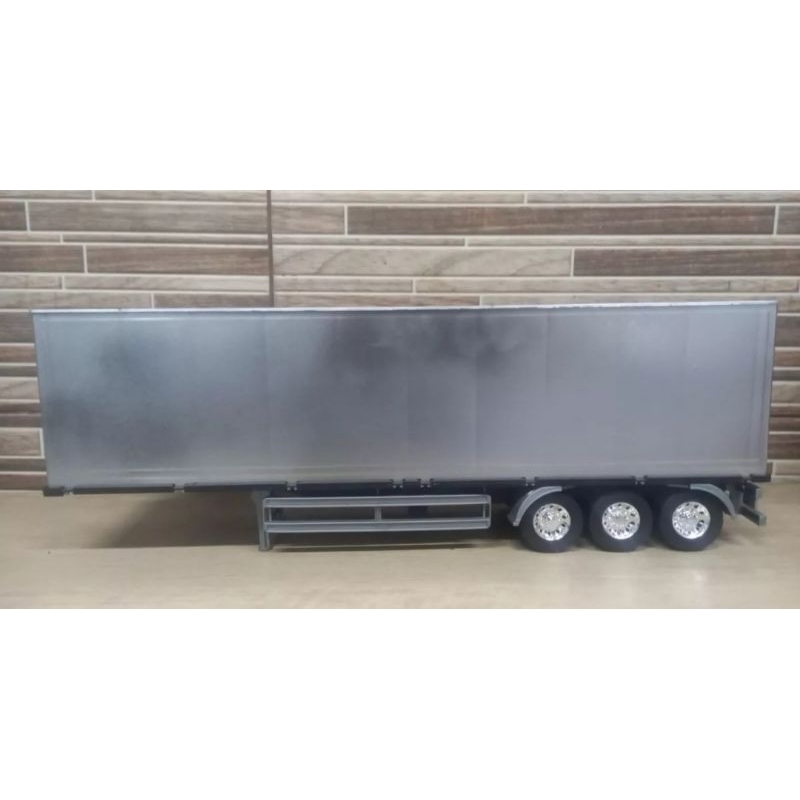 carreta prata três eixos, encaixa no Cavalinho da Scania, Volvo, Man e iveco Welly 1/32