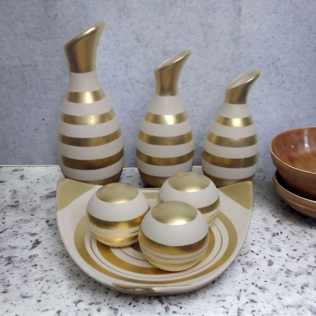 Centro De Mesa Decorativo Ceramica 3 Bolas Trio De Jarrinhas