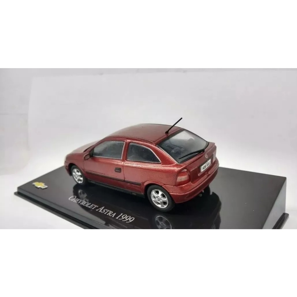 CHEVROLET COLLECTION  - MINIATURA ESCALA 1:43  - ASTRA 1999 vermelho