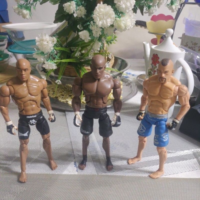 BONECOS WWE UFC DELUXE FIGURE SÉRIES 1 2009 JAKKS PACIFIC
