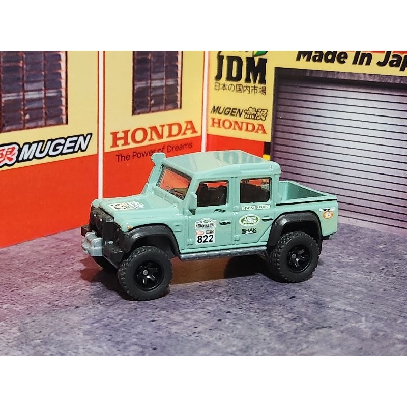 HOT WHEELS LAND ROVER DEFENDER DOUBLE PNEUS DE BORRACHA RODAS ESPECIAIS ESCALA 1.64 TAMANHO 7CM SEM EMBALAGEM LOOSE EM ESTADO DE NOVO