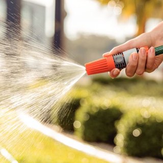 Esguicho e Engate Rápido Tramontina 4 Peças prático – Mangueira Jardim Torneira 1/2 e 3/4 em Oferta na Shopee