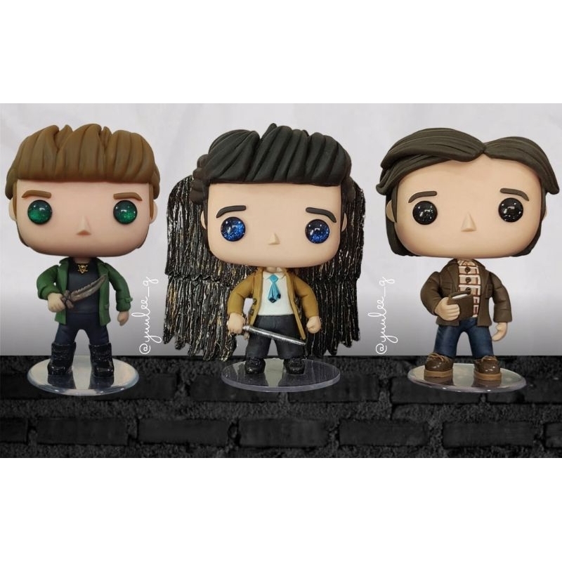 Dean Winchester| Sam Winchester | Castiel | Em Biscuit