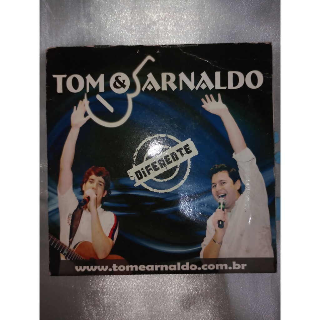 CD Tom e Sarnaldo Diferente