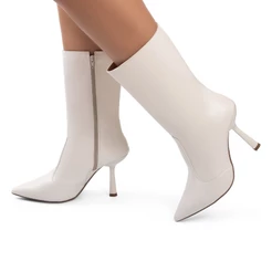 Bota Feminina Lumiss Salto Fino Cano Médio Bico Fino Confortável Off White