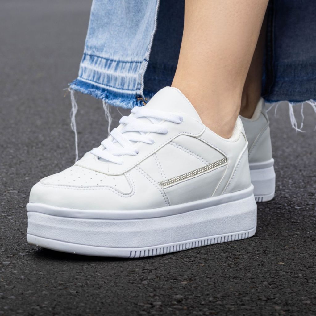 Tênis Casual Sapatênis Feminino com Brilho e Recortes Sola Alta Plataforma Confortável Leve em Oferta na Shopee