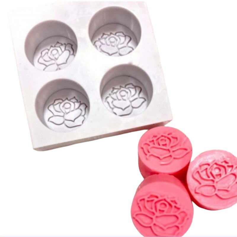 Molde de Silicone Para Sabonete Redondo Estampa de Rosas