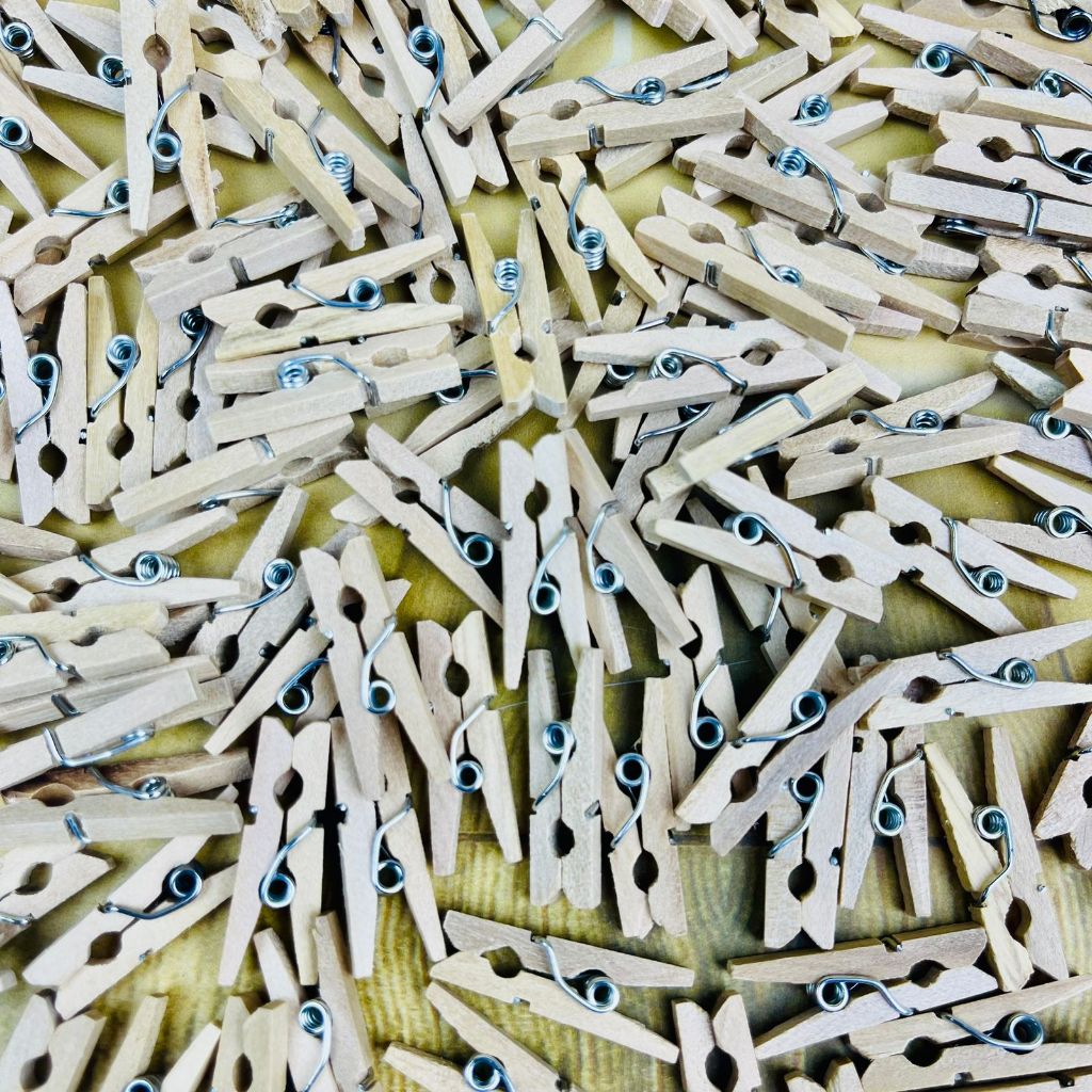 KIT 30~300 Mini Pregadores Prendedores Para Drinks Cartões Lembranças Mini Prendedores Pregador - Lembrancinhas -NATURAL// em Oferta na Shopee