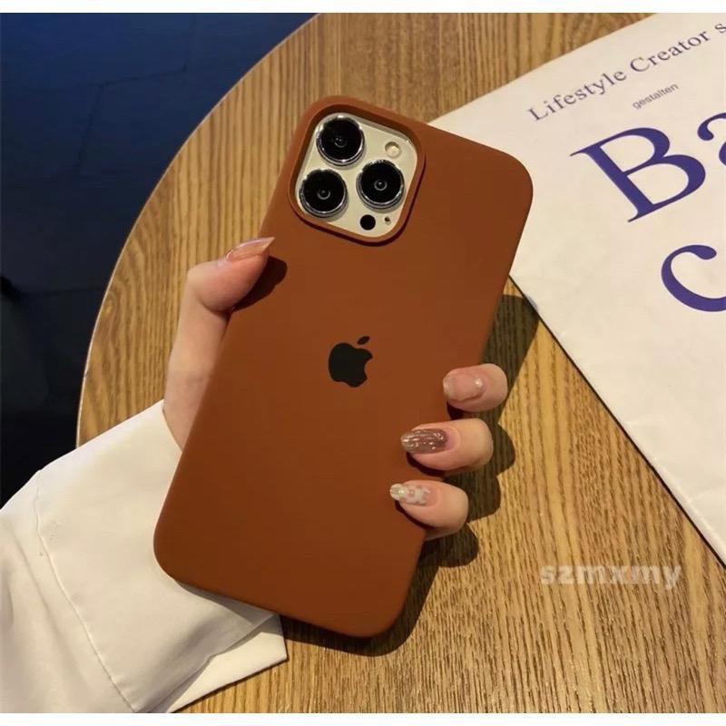 Case Capinha aveludada Marrom Para IPhone XR 11 11PRO 12 12PRO MAX 13 13PRO MAX 14 14PRO 14PROMAX 15 15PRO MAX 16PRO 17