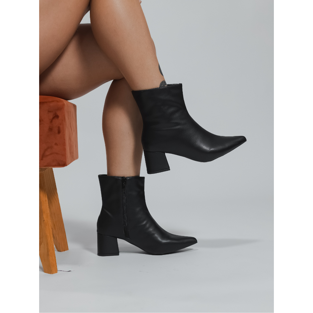 Bota Feminina Cano Médio Salto Bloco Elegante Confortável