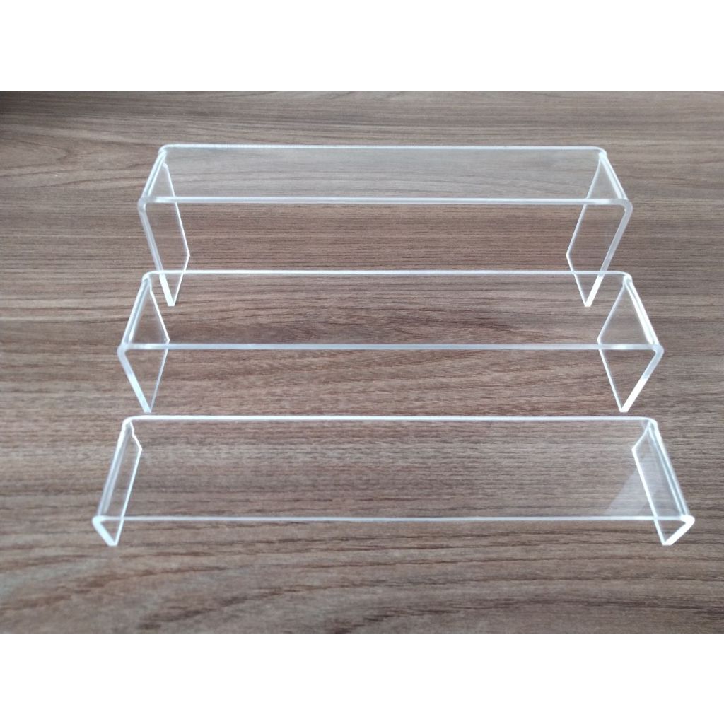 Expositor de Acrílico - 3 degraus para Miniatura - 20cm x 4cm e 3 níveis de altura