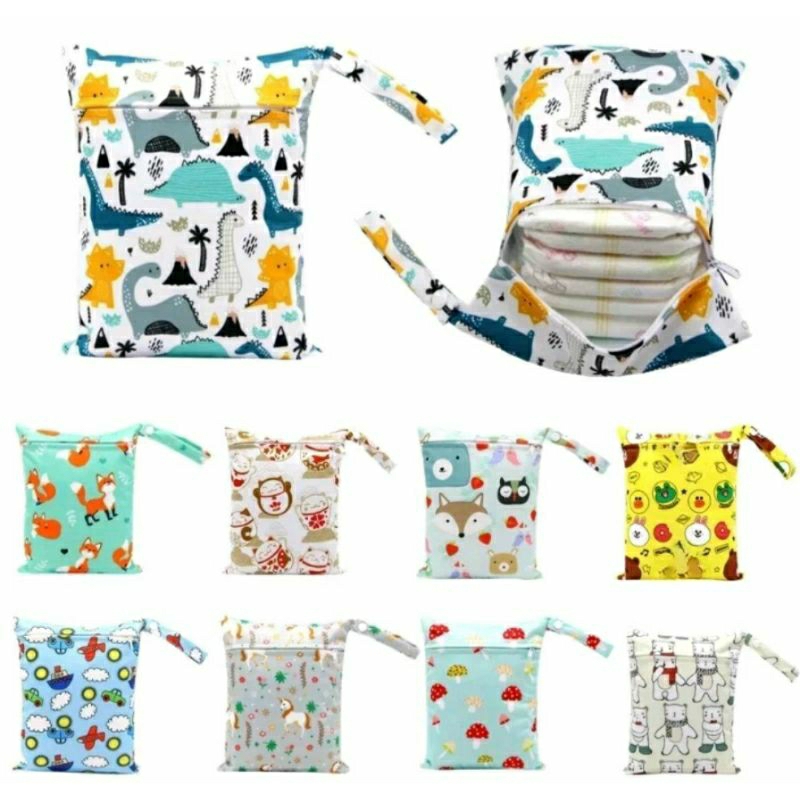 sacola impermeável bebê  baby land em PUL com ziper para fraldas ecológicas sujas, roupas molhadas várias utilidades
