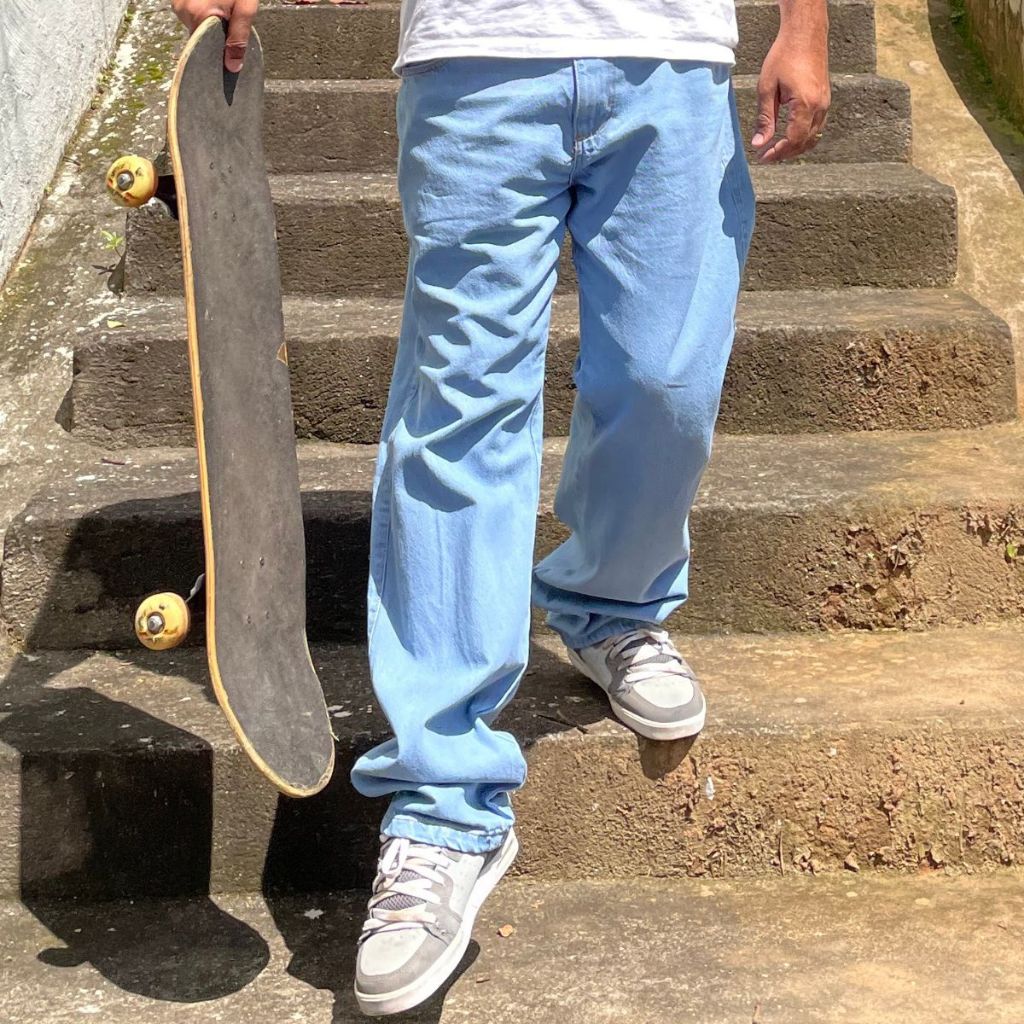 Calça Jeans Masculina Modelo Balão Bag Boca Larga Oversized Skatista Moda StreetWear Baggy