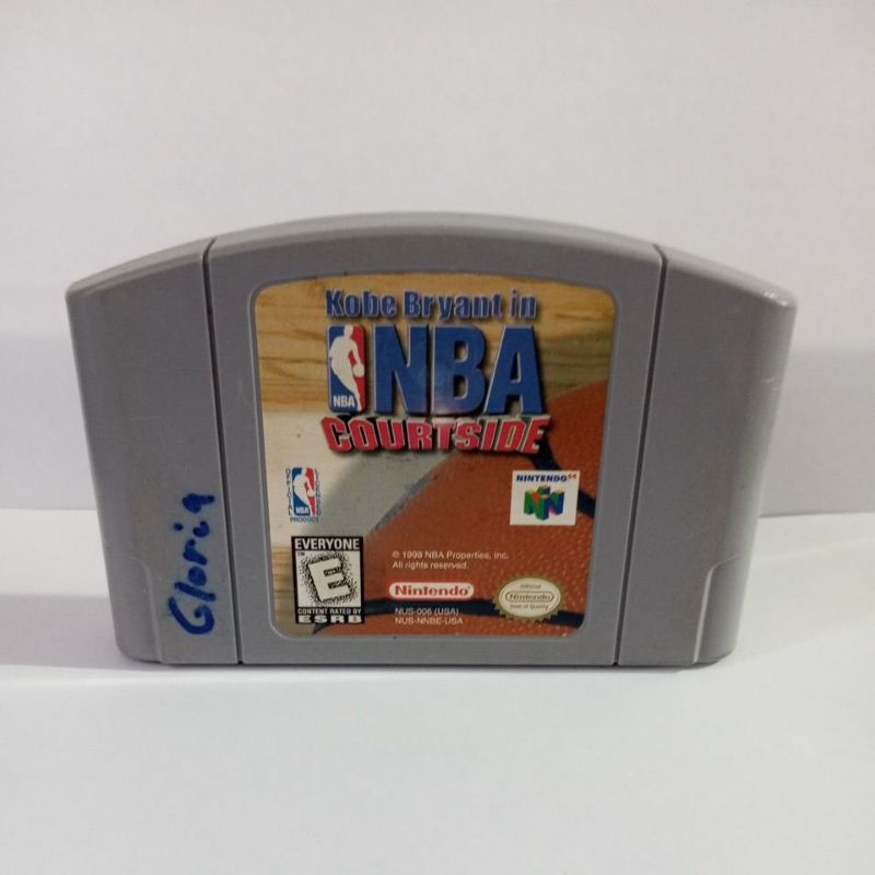Kobe Bryant In NBA Courtside Nintendo 64