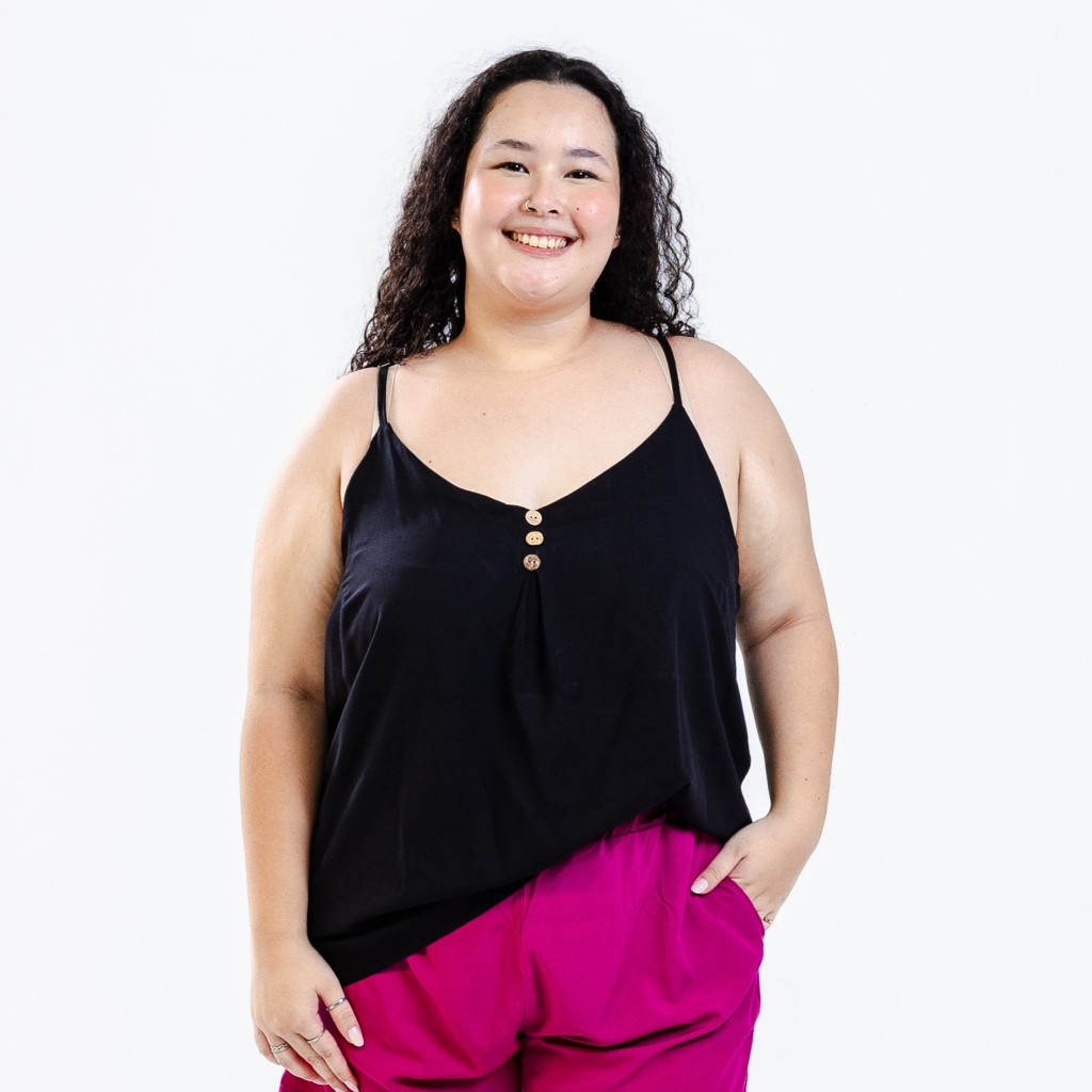 Regata Feminina Plus Size com Botão Alça Fina Regulável Viscose