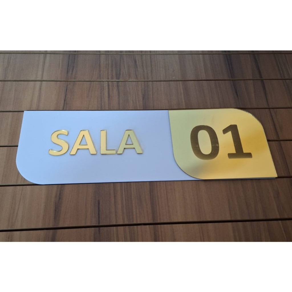 Placa de identificação de porta de sala 1, 2, 3, em acrilico 30x10cm em acrilico em Oferta na Shopee