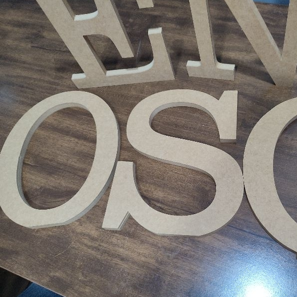 Letras, Números e Simbolos 30cm produzidas em MDF cru.(Alfabeto completo A-Z, Números de 0 a 9 e Todos os simbolos).