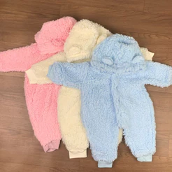 Macacão de bebê quentinho com toca e orelhinha inverno PMG