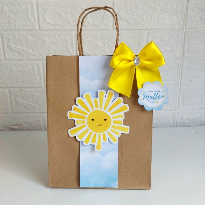 Sacolinha Surpresa Kraft tema Raio de Sol menino (Fazemos qualquer tema) LEMBRANCINHAS PERSONALIZADOS Sunshine Raio de Sol