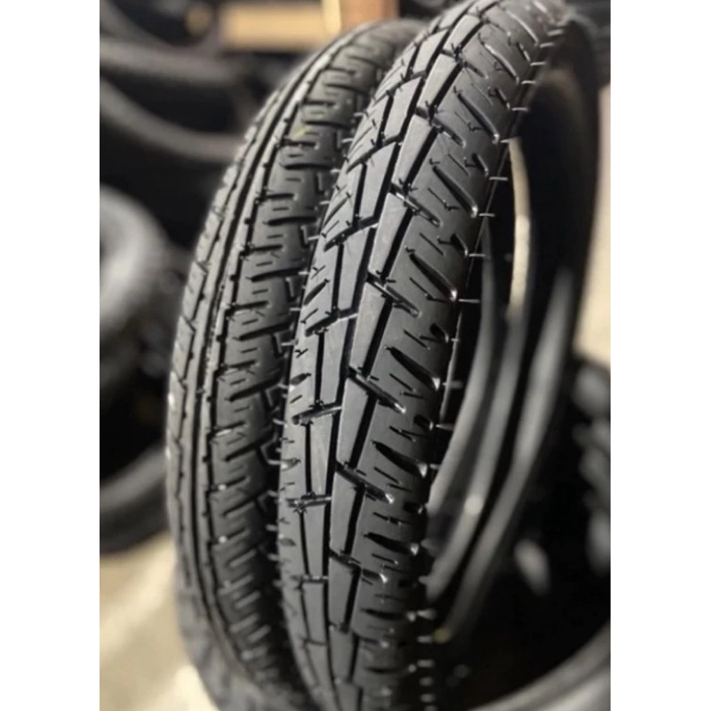 Par de pneu 2.75/18 + 90.90/18 Para uso com câmara