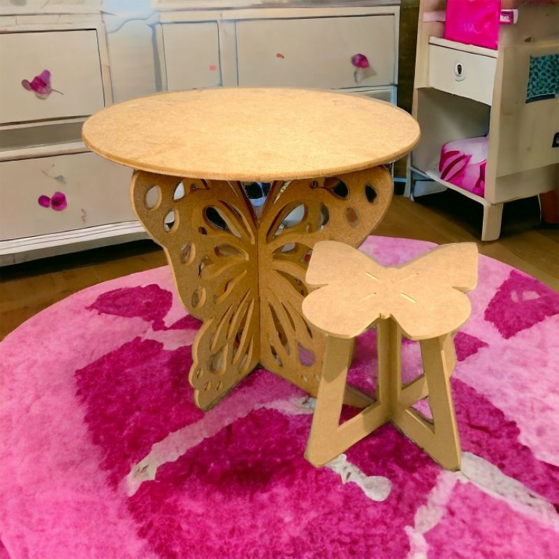 Mesa e Infantil de borboleta com banqueta