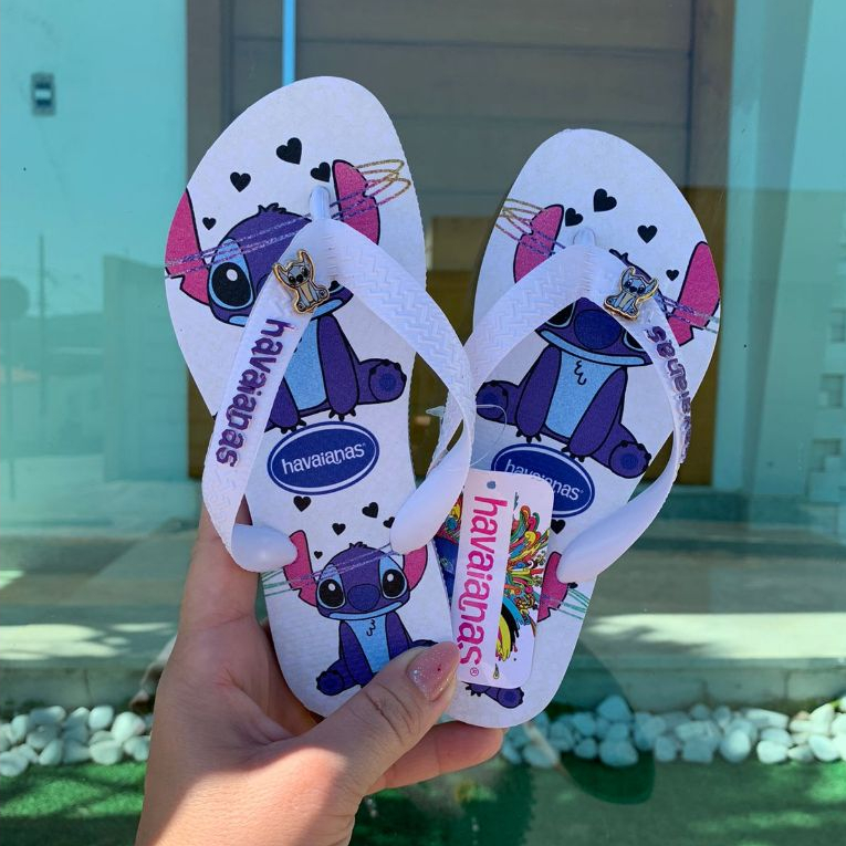 Chinelo Infantil Personagem Menina Lançamento Modinha Feminino Juvenil Criança Dia a Dia P...