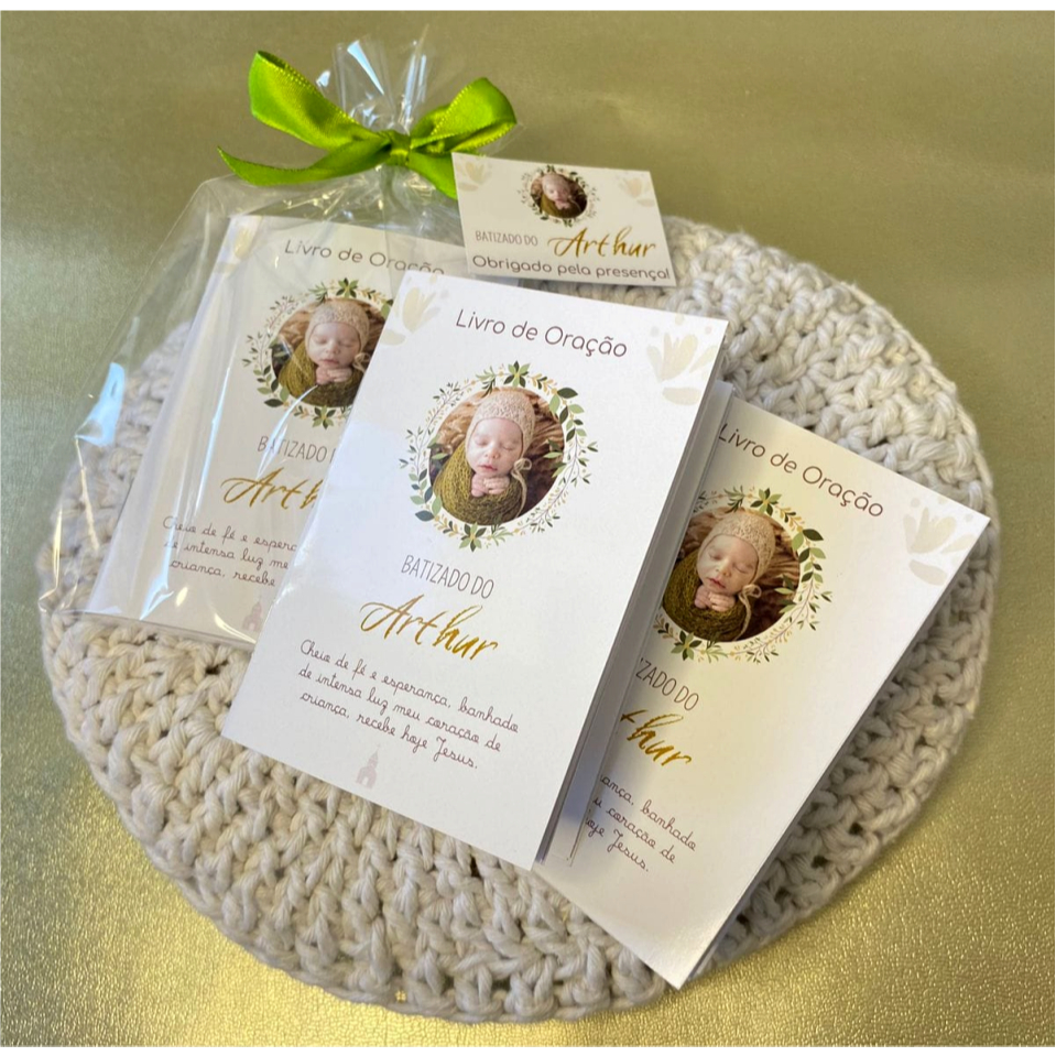 Kit livrinho de oração lembrancinha batismo batizado livro lembrança em Oferta na Shopee