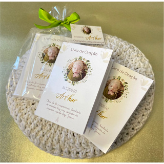 Kit livrinho de oração lembrancinha batismo batizado livro lembrança em Oferta na Shopee