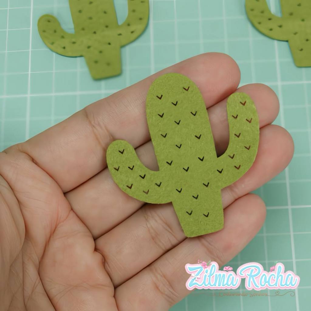 Aplique de Cacto em Feltro para Festa Junina - 5 cm