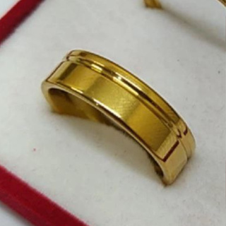 Aliança de casamento Com Friso Dourada Aço Inox em Oferta na Shopee