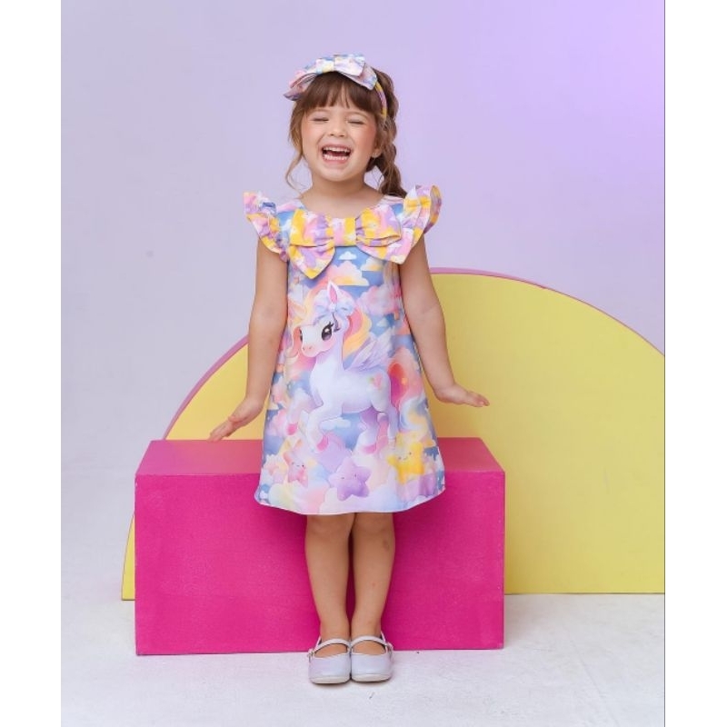 VESTIDO UNICÓRNIO DE CALDA, A CALDA É FLEXIVEL E REMOVÍVEL