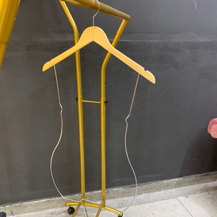 Kit 5 Silhueta de Madeira Ideal p/ Shortinhos; Jeans; Conjuntinho em Oferta na Shopee