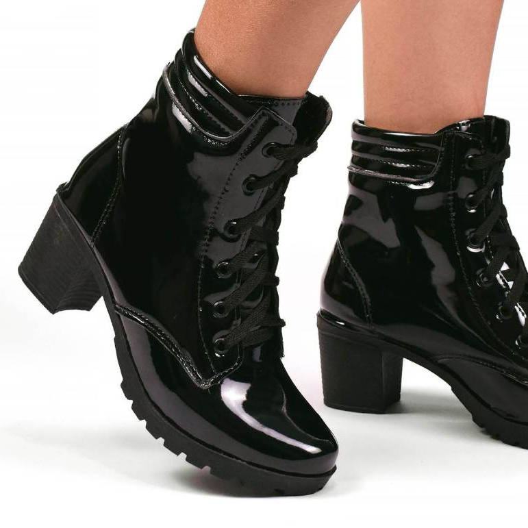 Coturno Bota Feminina Cano Médio Salto Tratorado Preto Verniz Fashion Blogueira Dia dos Namorados
