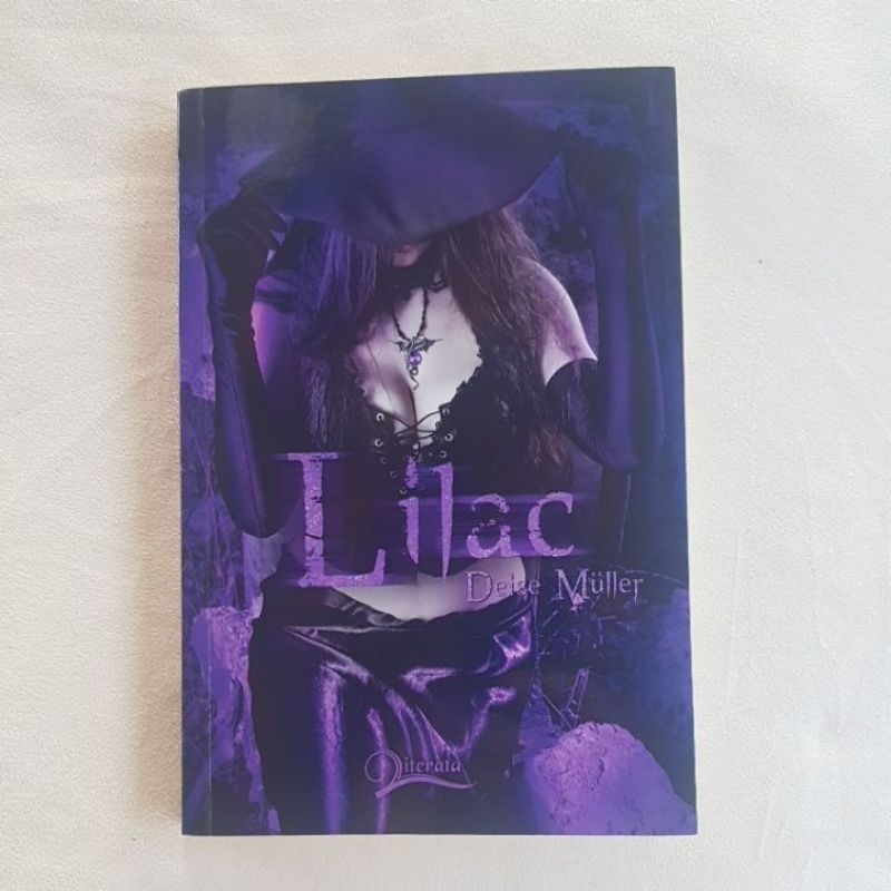 Lilac / Deise Muller