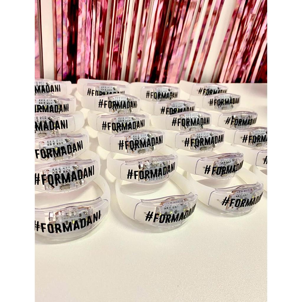 PULSEIRA LED PERSONALIZADA RITMO SOM SENSOR KIT FESTA CASAMENTO FORMATURA SHOW EVENTO BRILHO COPA