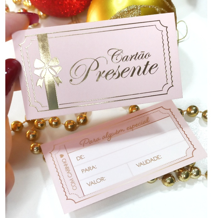 Envelope com vale presente hot stamping, agradecimento ao cliente pela compra, mimo ticket voucher natal ano novo