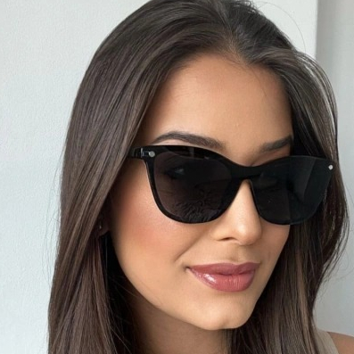 Armação 2 em 1 Feminina Adicionamos seu Grau, Lente Separadamente Modelo Classico Vanessa