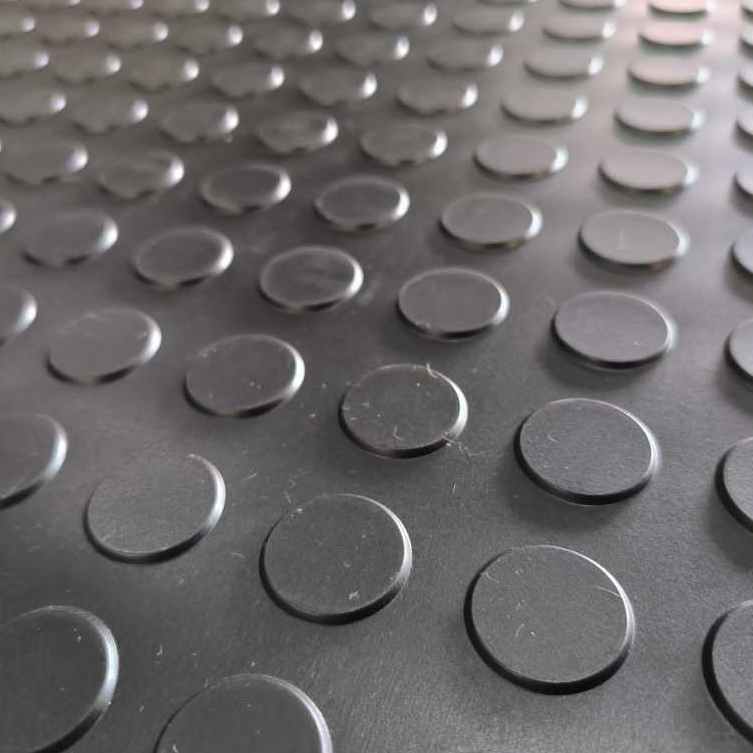 Piso Antiderrapante Laminado Moeda em placas emborrachadas KAPAZI 50cm x 50cm - 50cm x 1m
