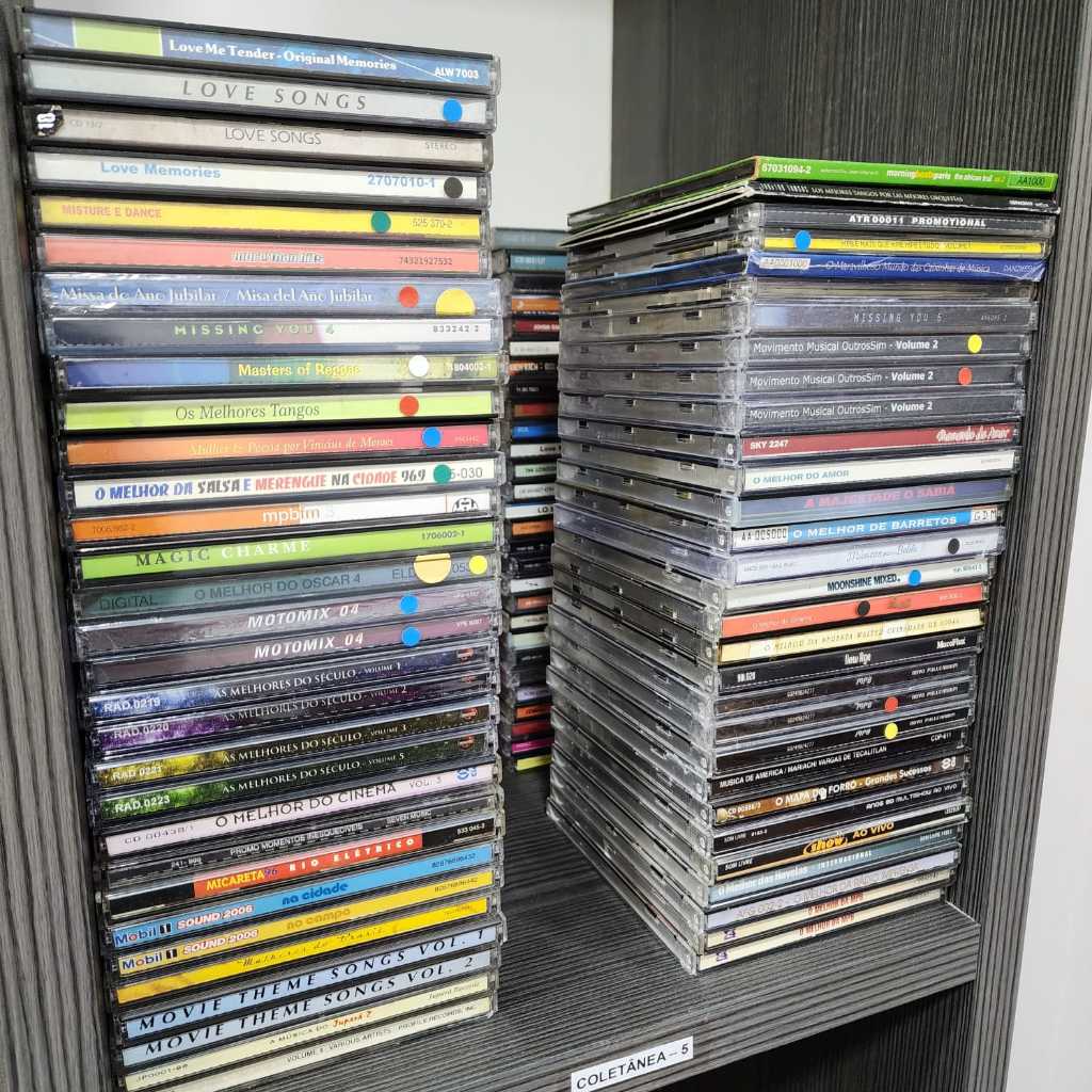2 CDs Original A Escolher na Nossa Loja - No Valor de Até 15 Reais. Veja as regras na descrição
