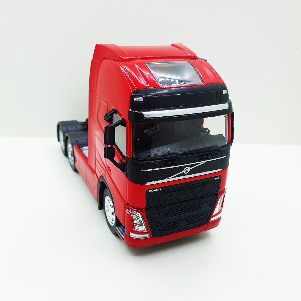Miniatura Welly Caminhão Volvo FH 500 Trucado Escala 1:32 - 32690L